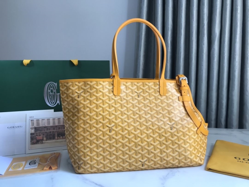 Goyard Pet Bags